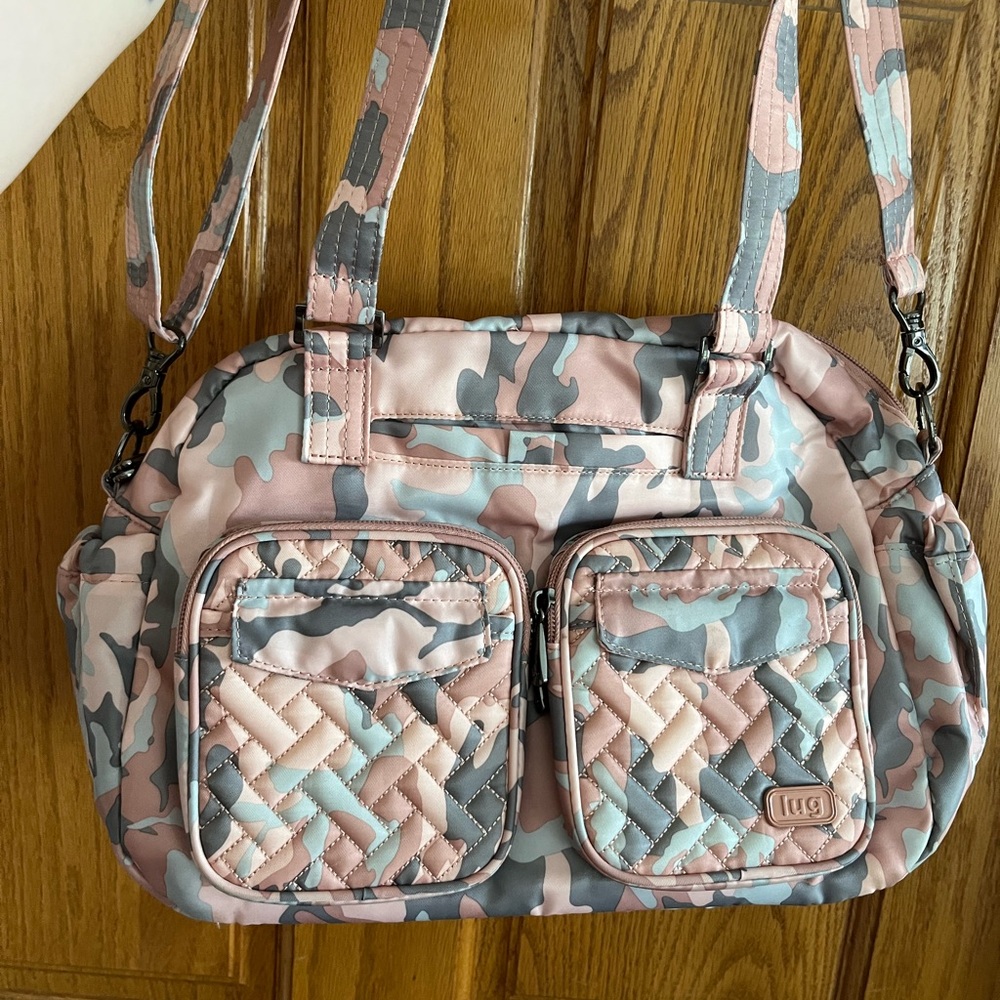 Lug EUC Jumper Camouflage Camo Rose Bag